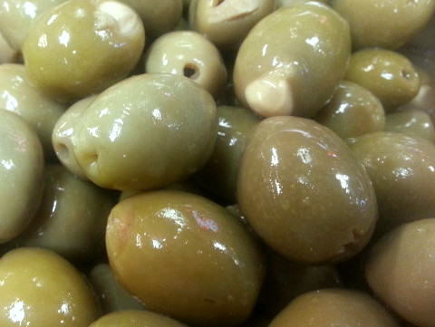 Green Olives Stuffed w/Garlic Salonika 1 gal